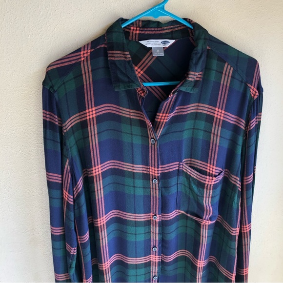 Old Navy Plaid Flannel "The Classic Shirt". Rayon/Viscose. Size XL - Picture 6 of 13